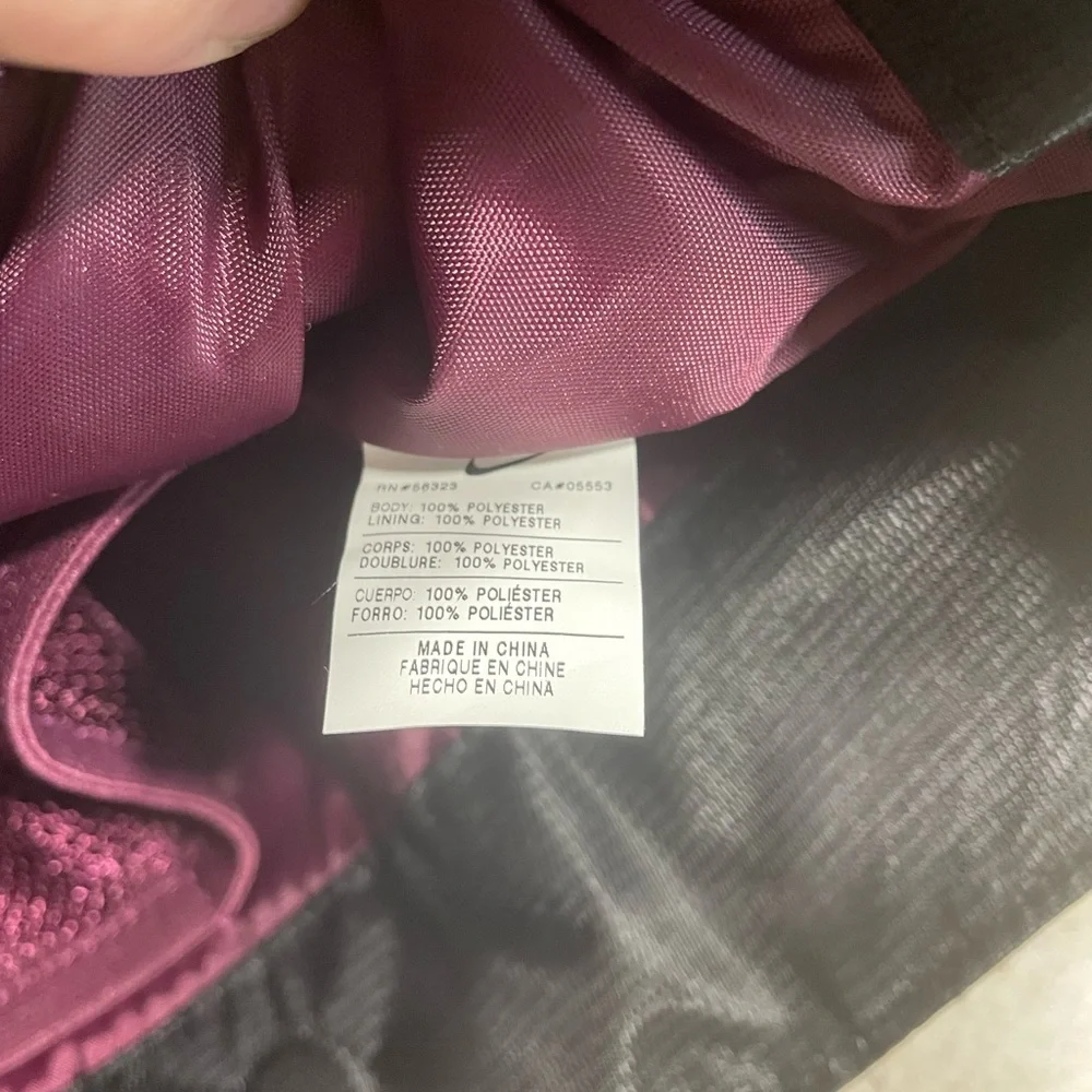 Nike Bag Womens Purple Black Training Purse Fitness Gym Tote Polyester EUC - Picture 5 of 5